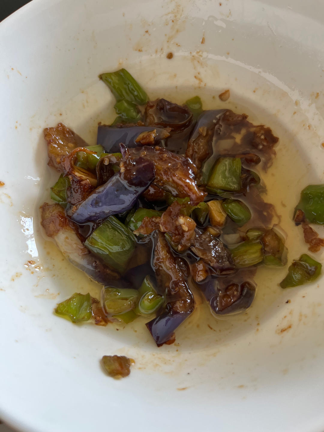 红烧茄子（佐西红柿尖椒）