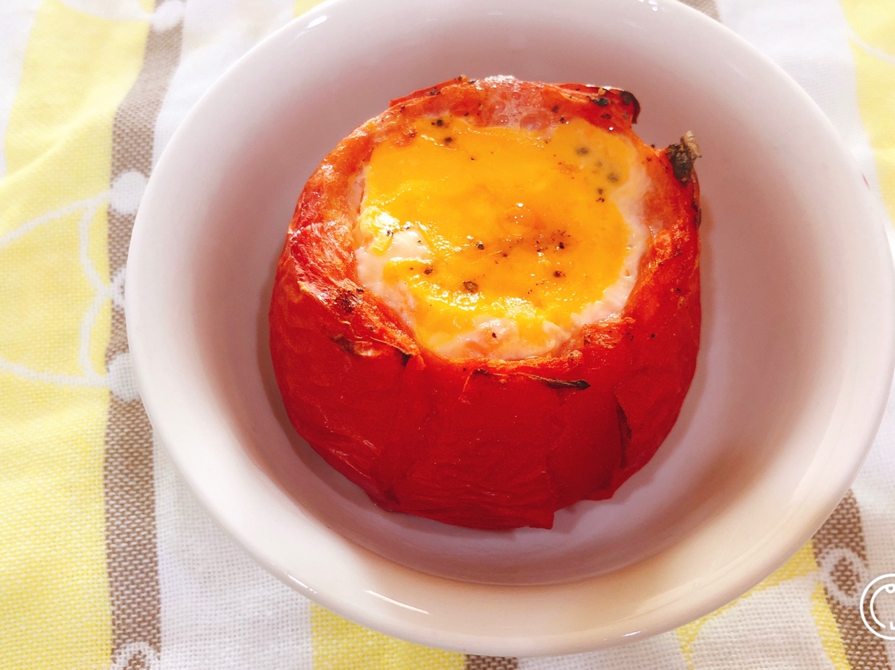 焗烤番茄鸡蛋盅