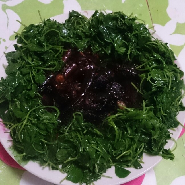 大蒜烧鳝鱼