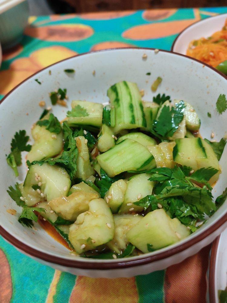 🌈酸酸辣辣巨开胃～超过瘾的凉拌黄瓜