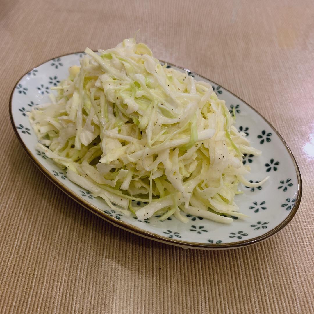 昨日的美食——卷心菜沙拉