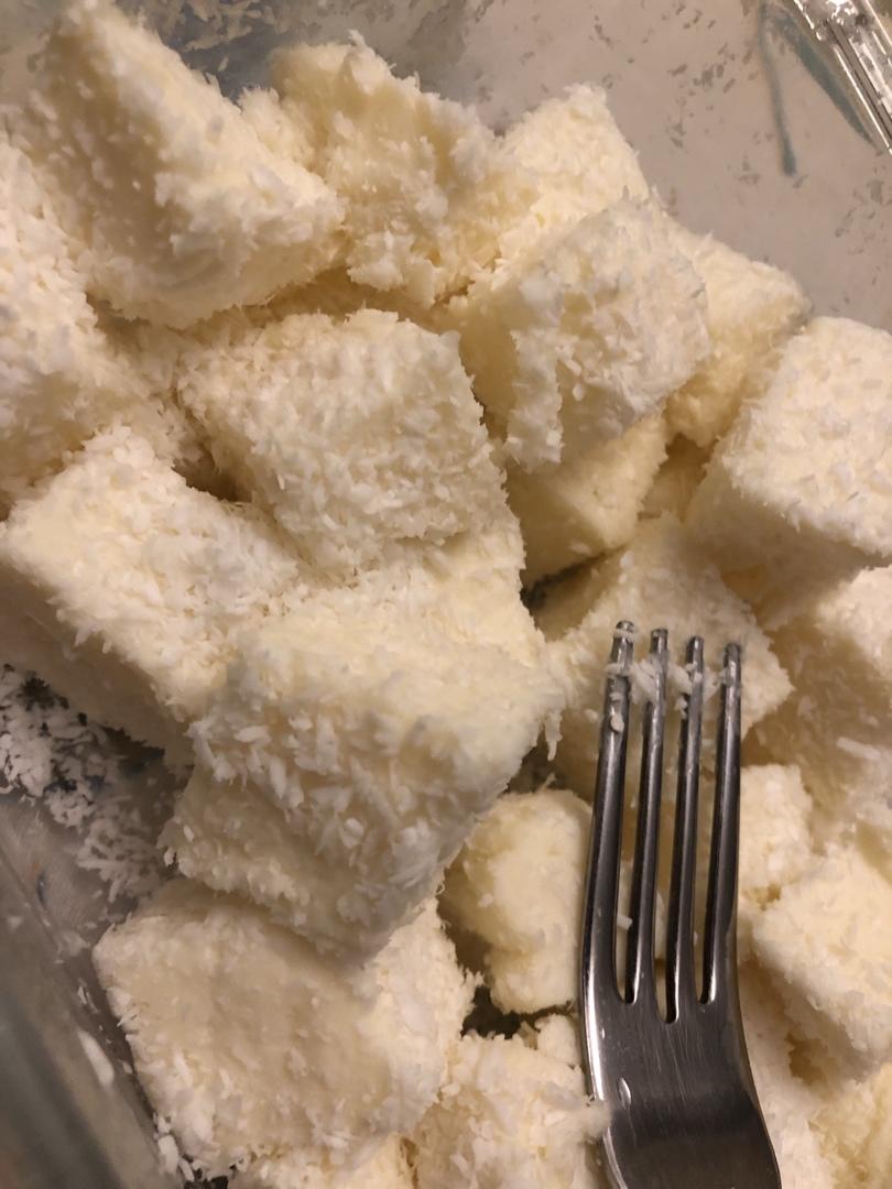 完胜85度C牛奶椰丝小方