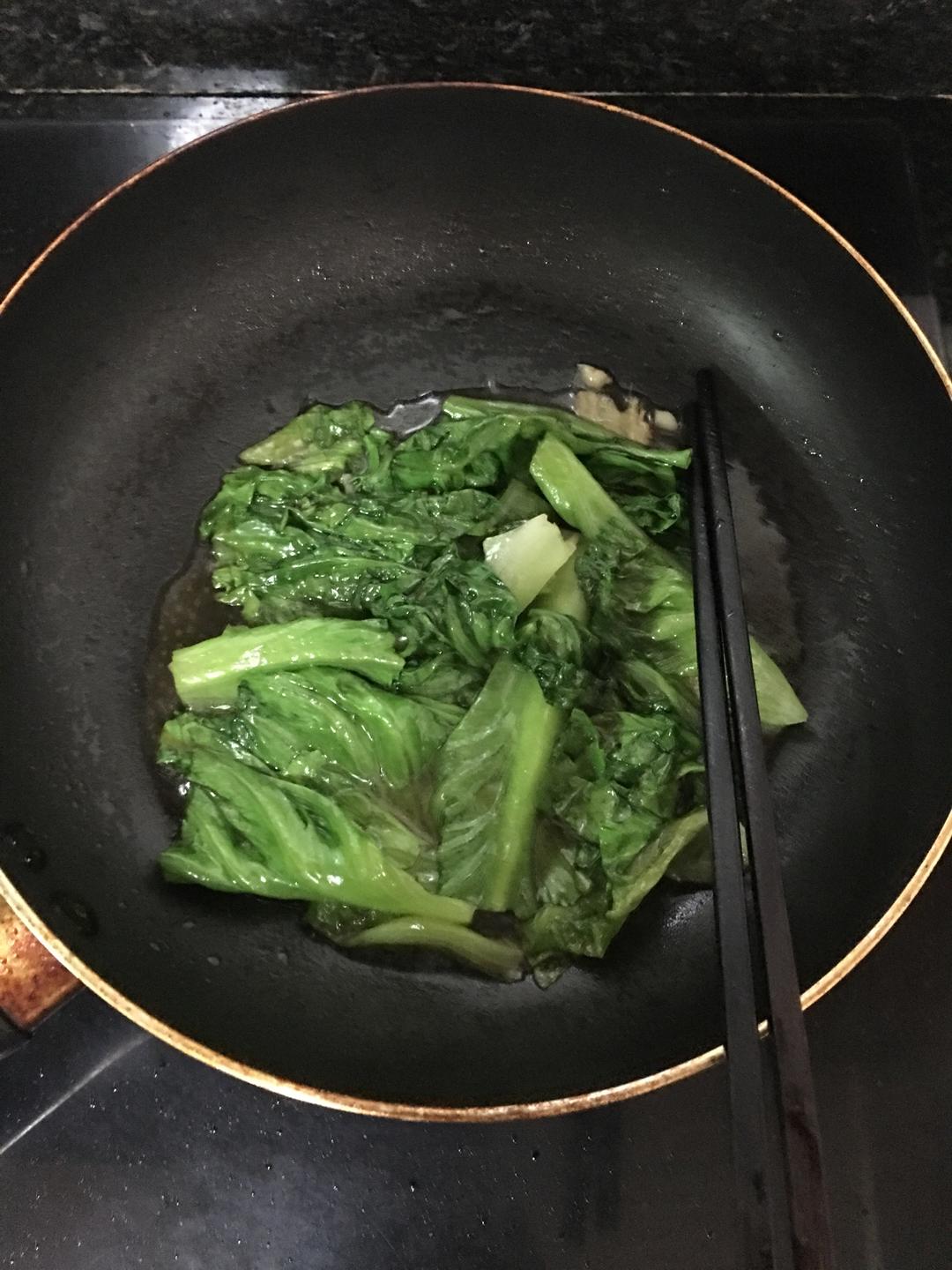 蚝油炒生菜的做法