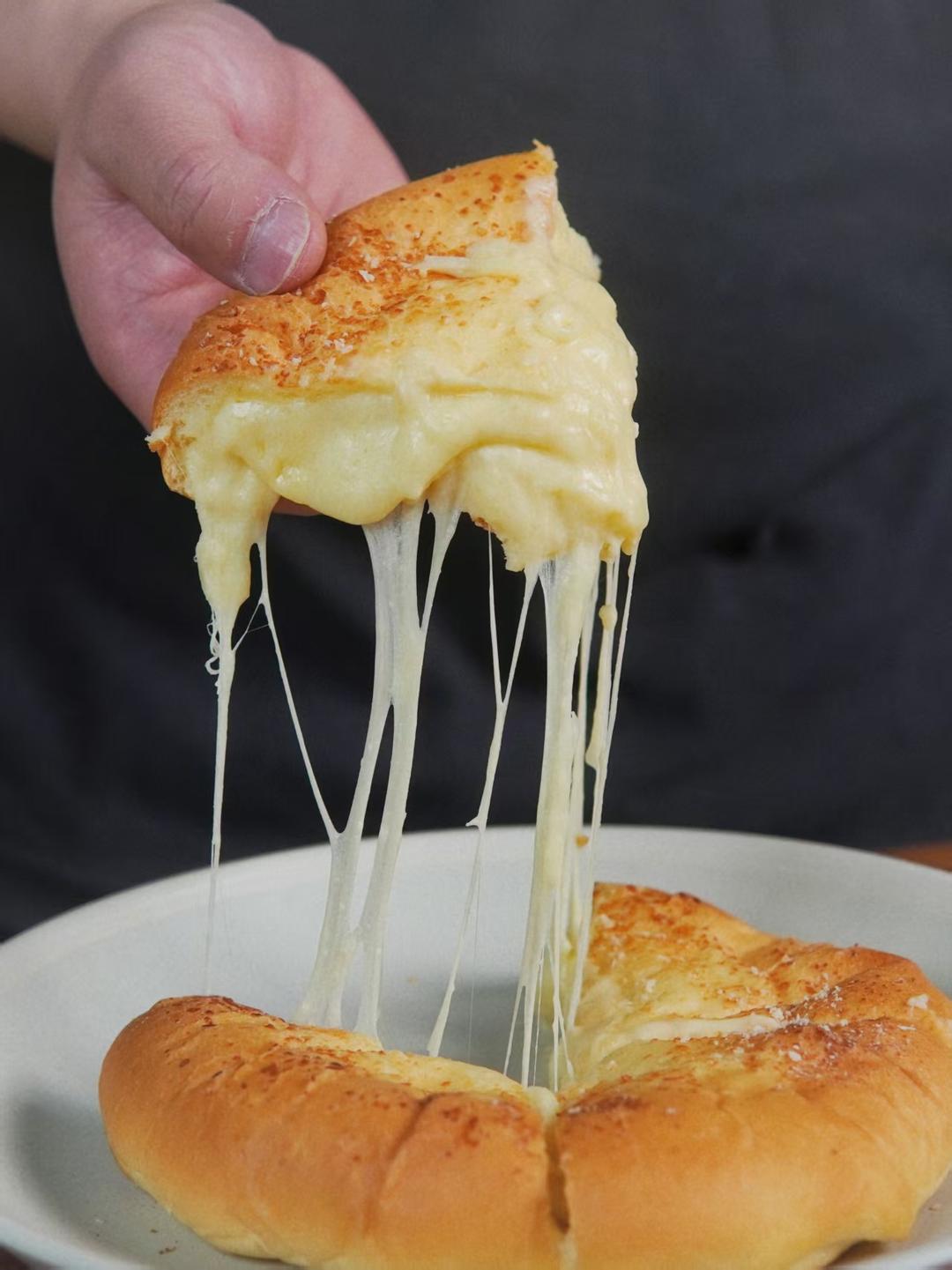 开学早餐10分钟搞定，小孩超爱的爆浆拉丝奶酪饼！