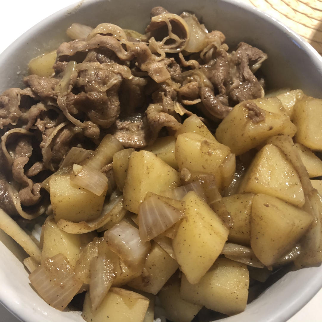 好吃到舔碗底的土豆肥牛拌饭