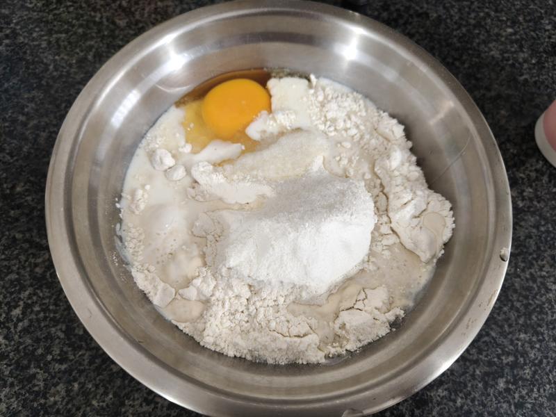 纯奶手撕吐司的做法 步骤1