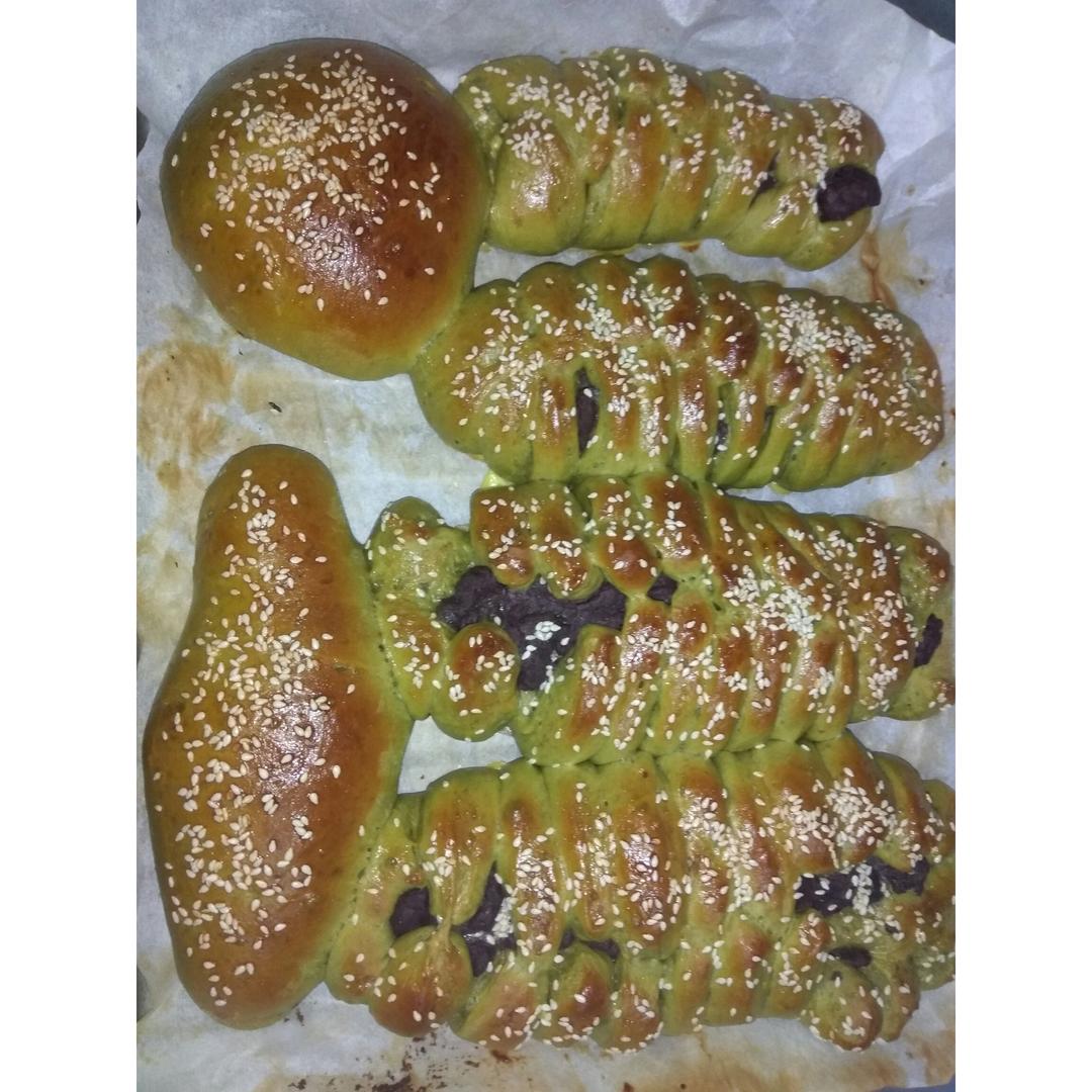 抹茶红豆面包