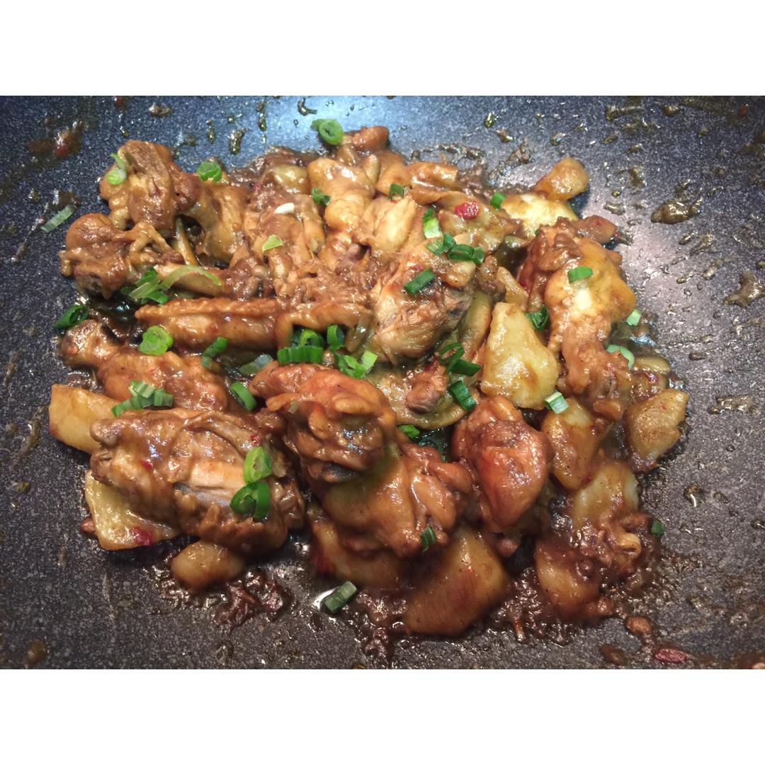 红烧土豆炖鸡腿