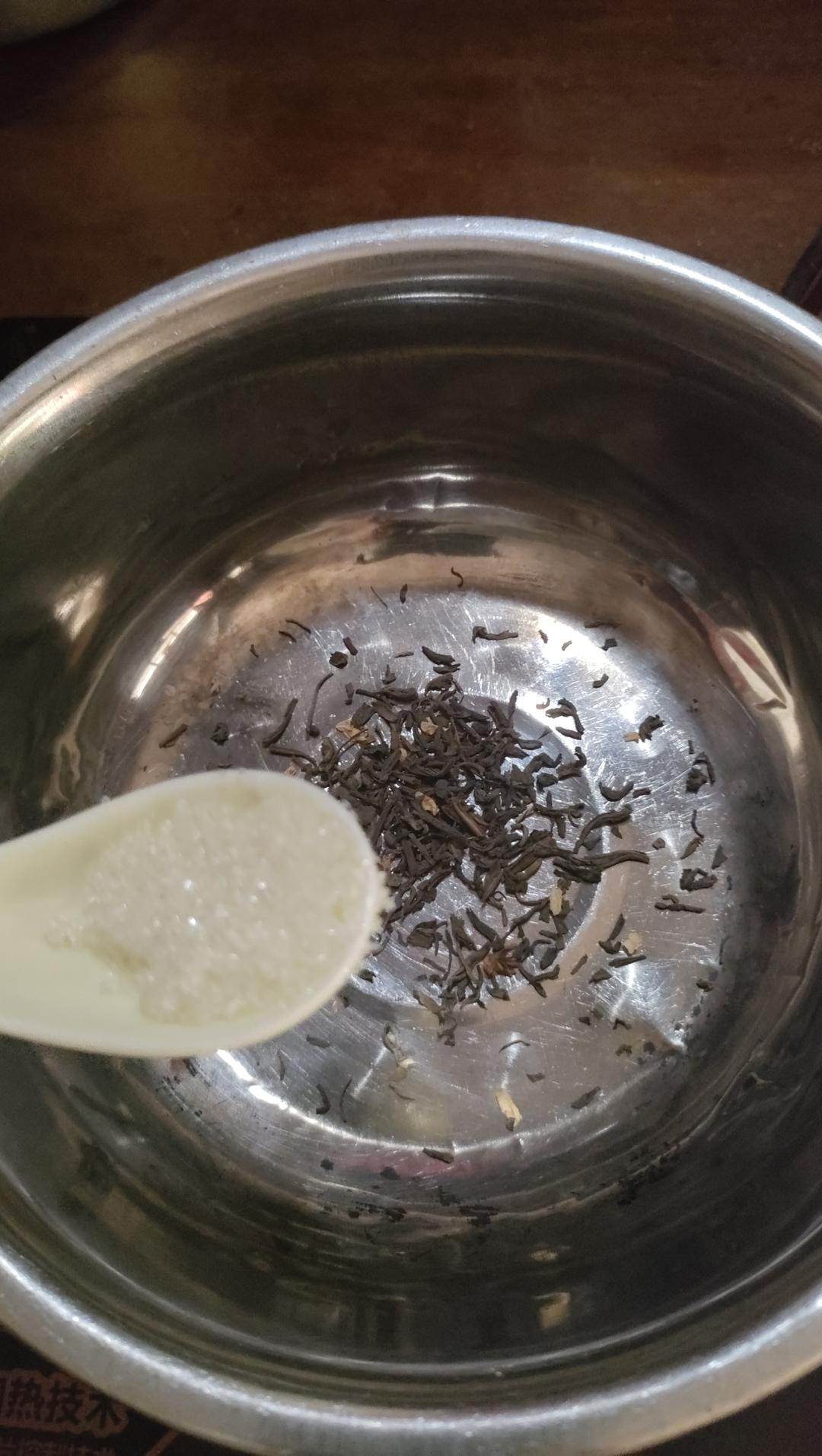 茉莉花奶茶的做法 步骤2