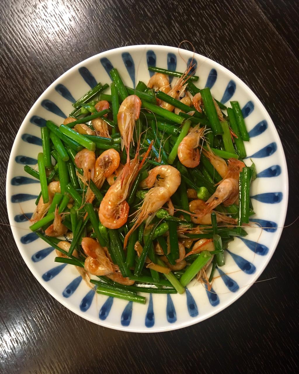 韭菜花炒河虾
