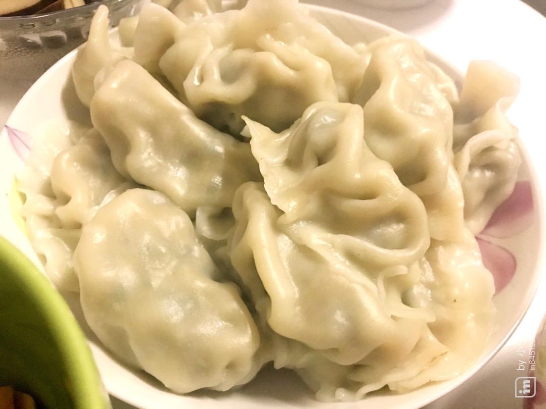 香菇木耳肉馅饺子