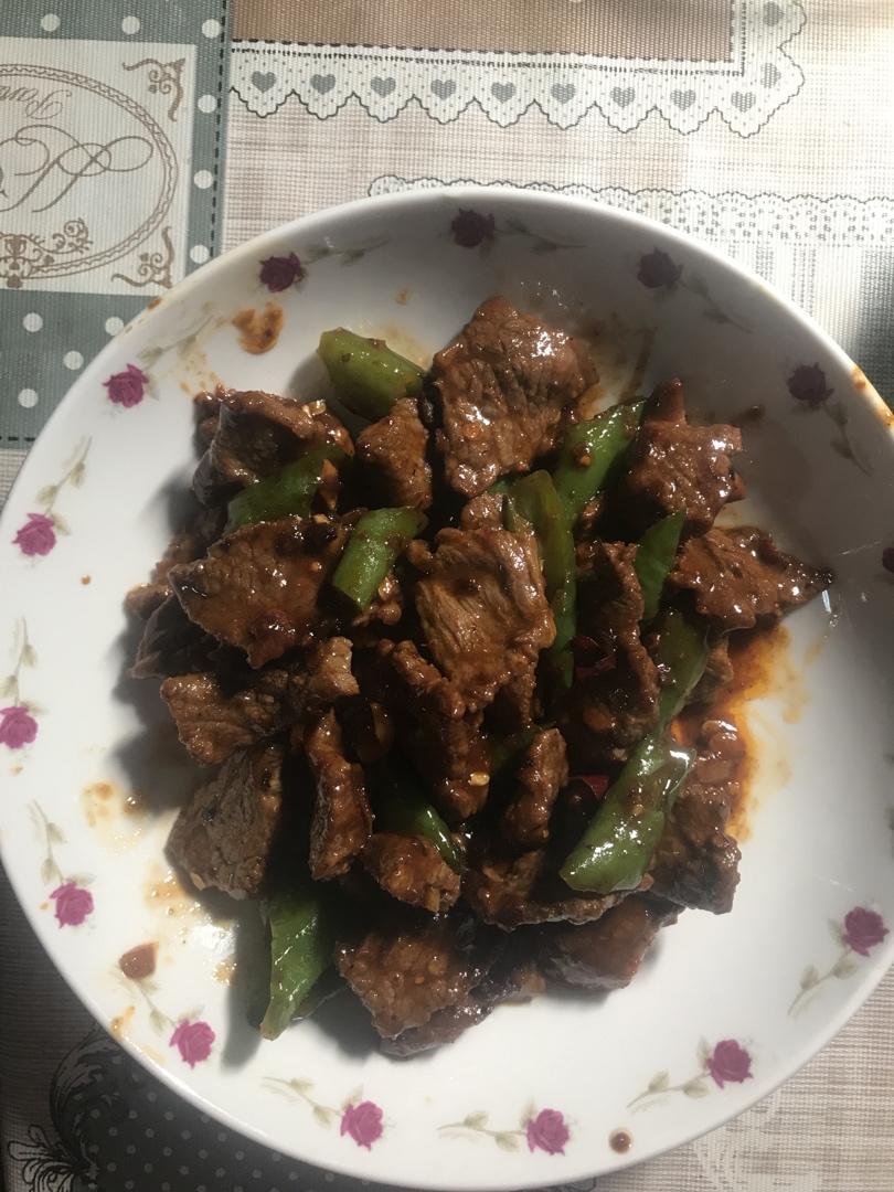 青椒炒牛腩
