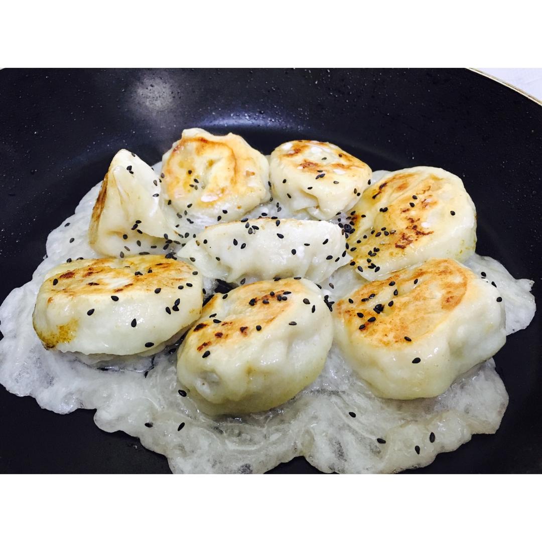 早餐来一锅香脆的生煎饺子