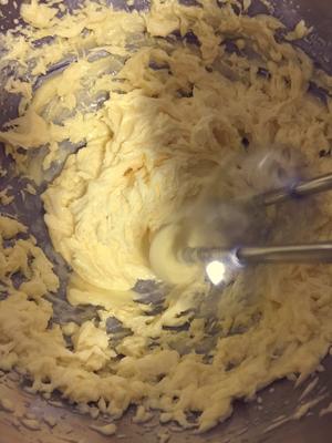 抹茶红豆栗子磅蛋糕（大理石纹)的做法 步骤2