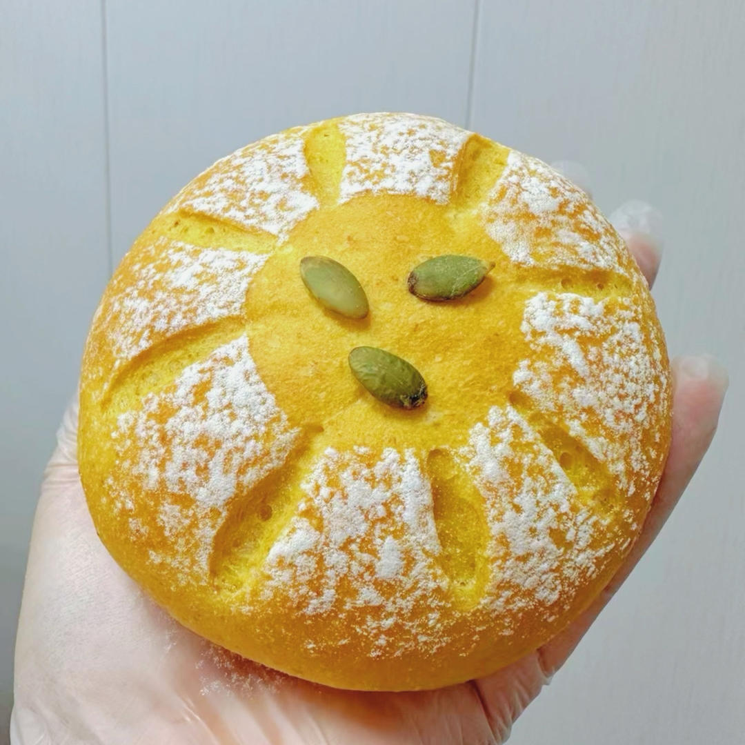 🌼全麦｜南瓜｜麻薯乳酪花朵软欧面包｜软糯拉丝