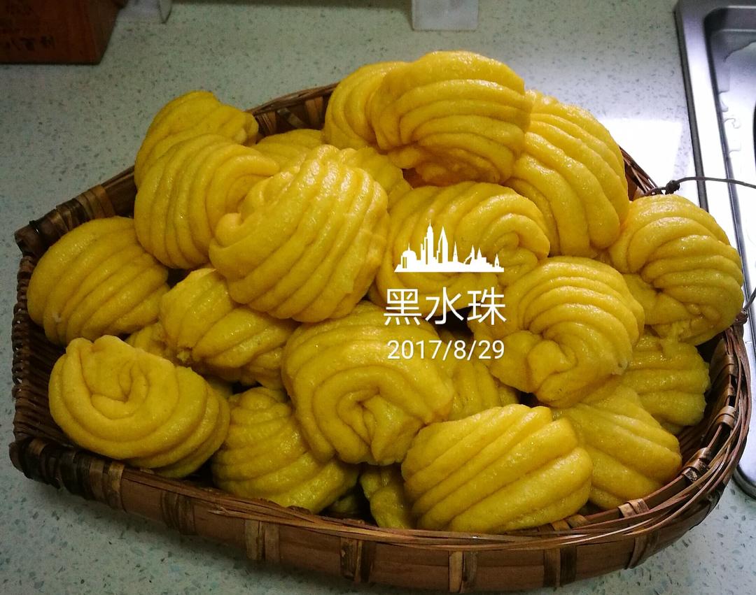 南瓜玉米花卷