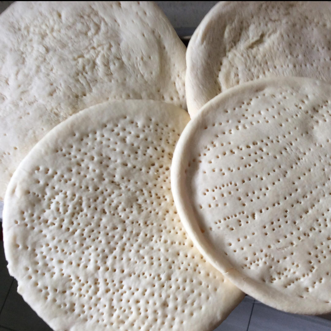 八寸披萨饼皮（四个）制作