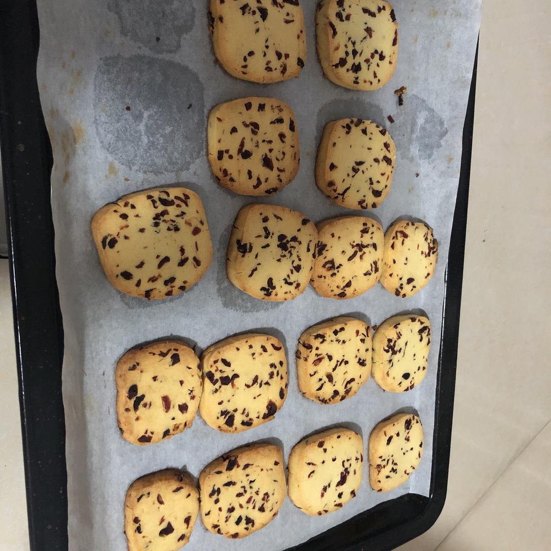 低糖版，奶香味十足的蔓越莓饼干