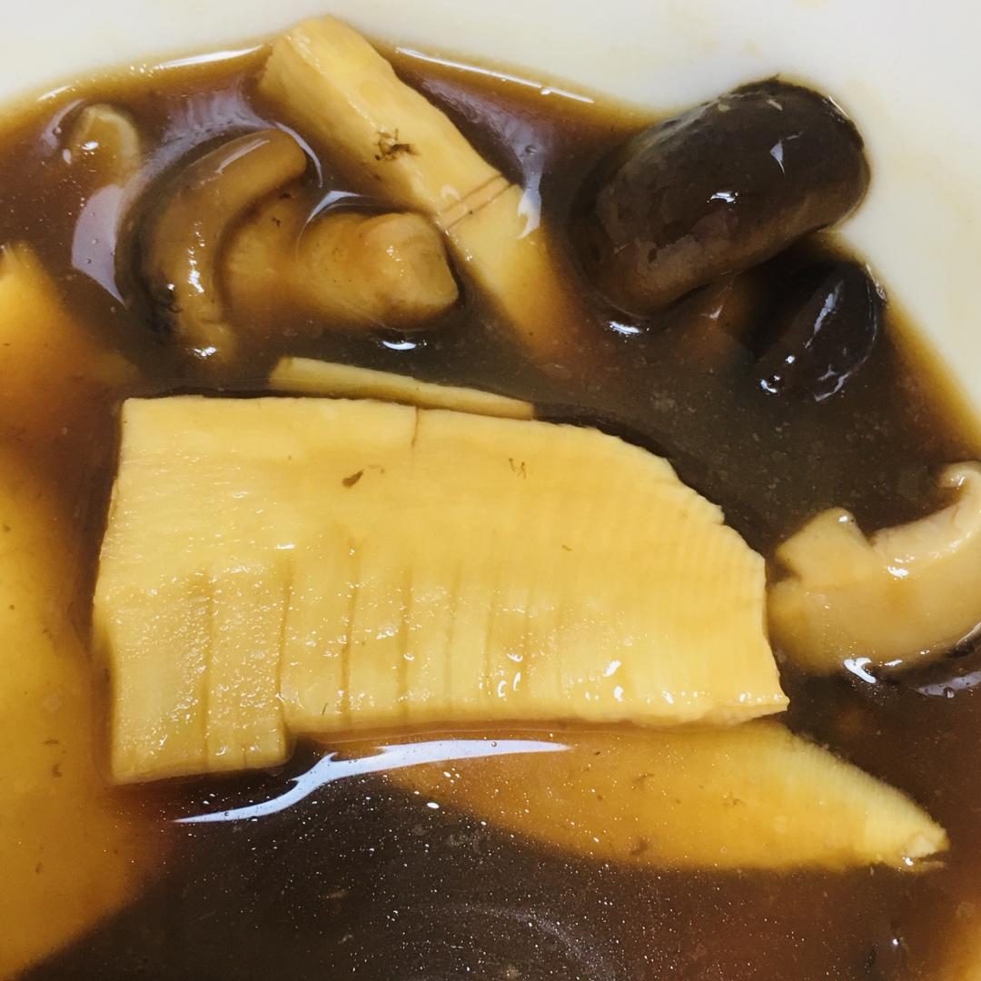 「烧二冬」冬笋烧冬菇