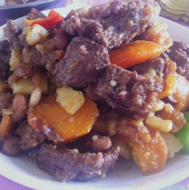 红烧牛尾（回族封肉）
