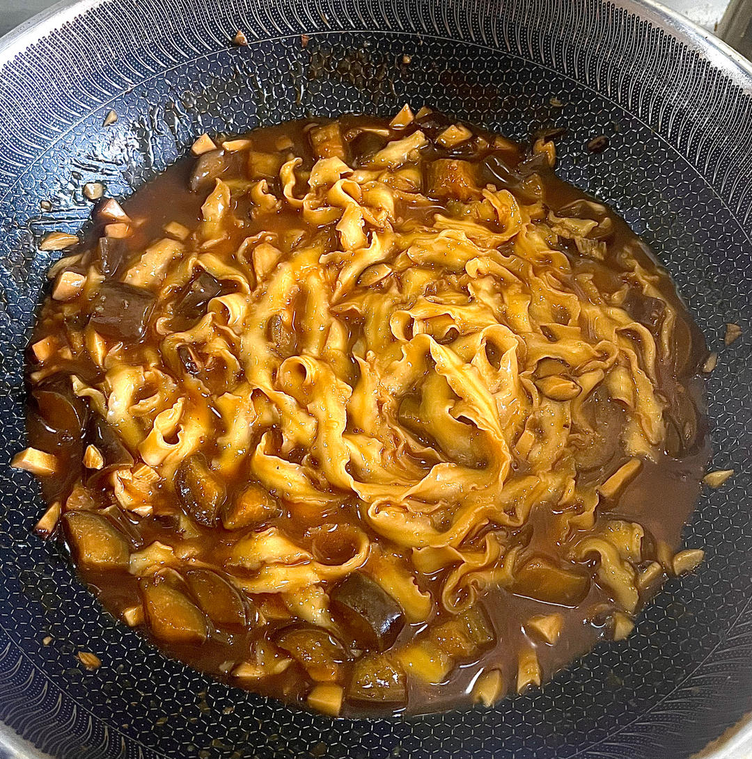 香到没朋友的茄子焖面！！！！