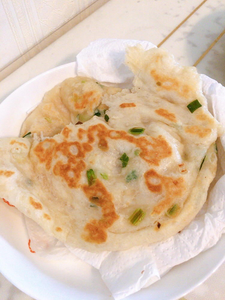 葱油饼这样烙 柔软多层 凉了也不硬 柔软又有劲道 附细节视频详解