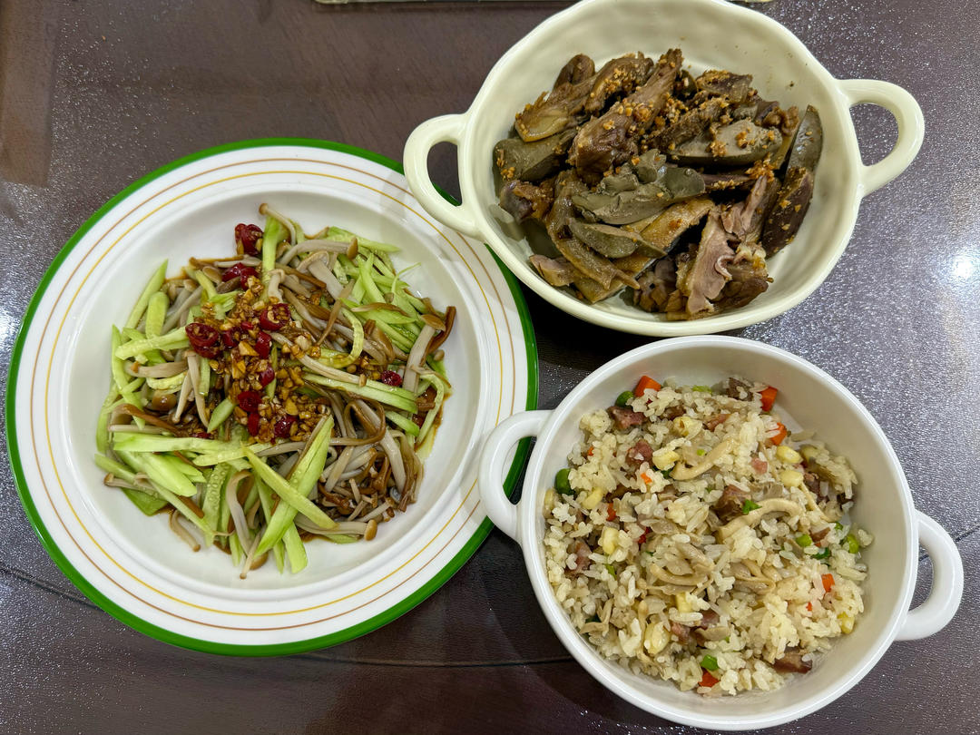 爽口金针菇拌黄瓜🥒