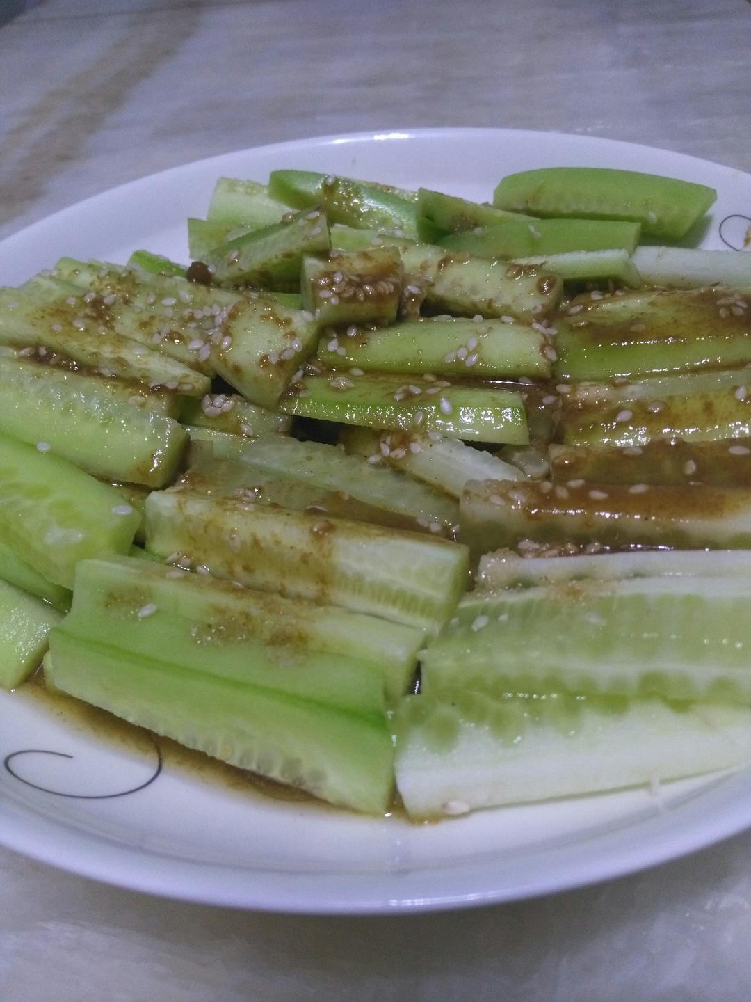 雨淋黄瓜条