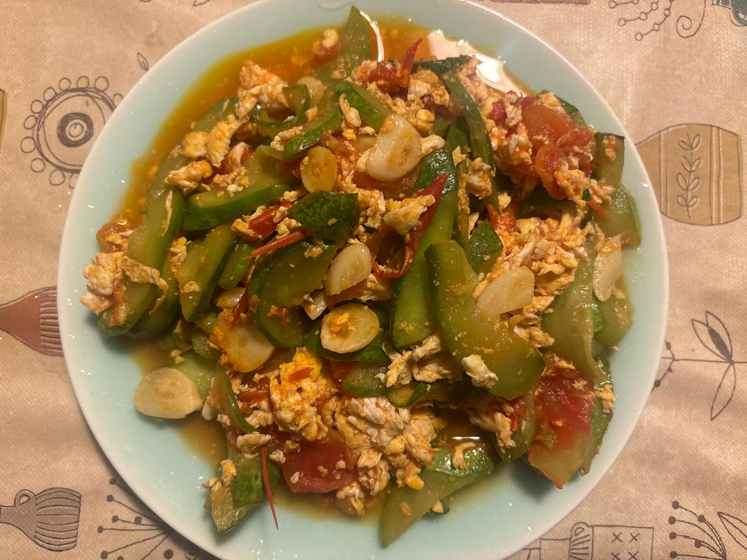 西红柿黄瓜炒鸡蛋