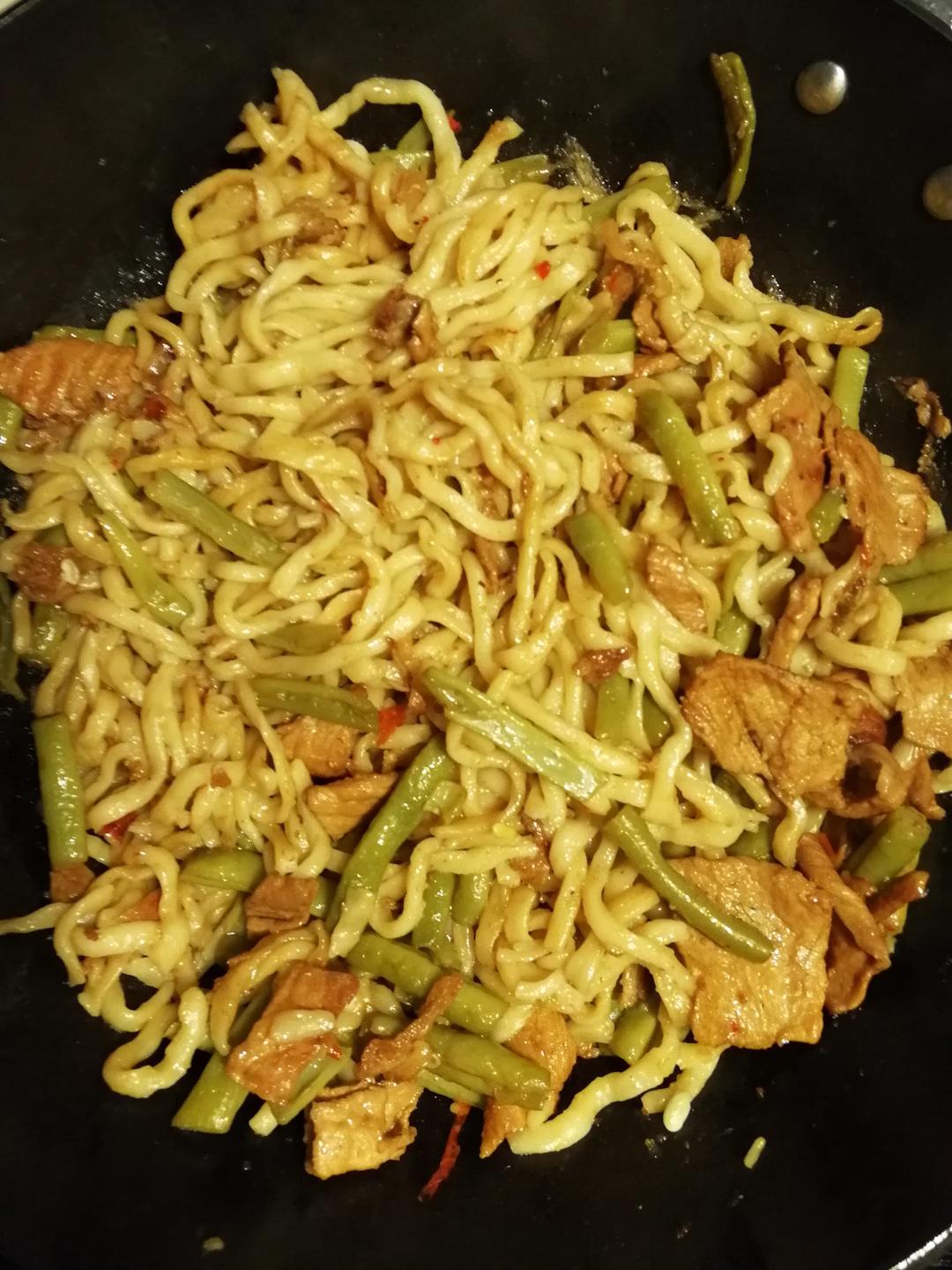 豆角焖面