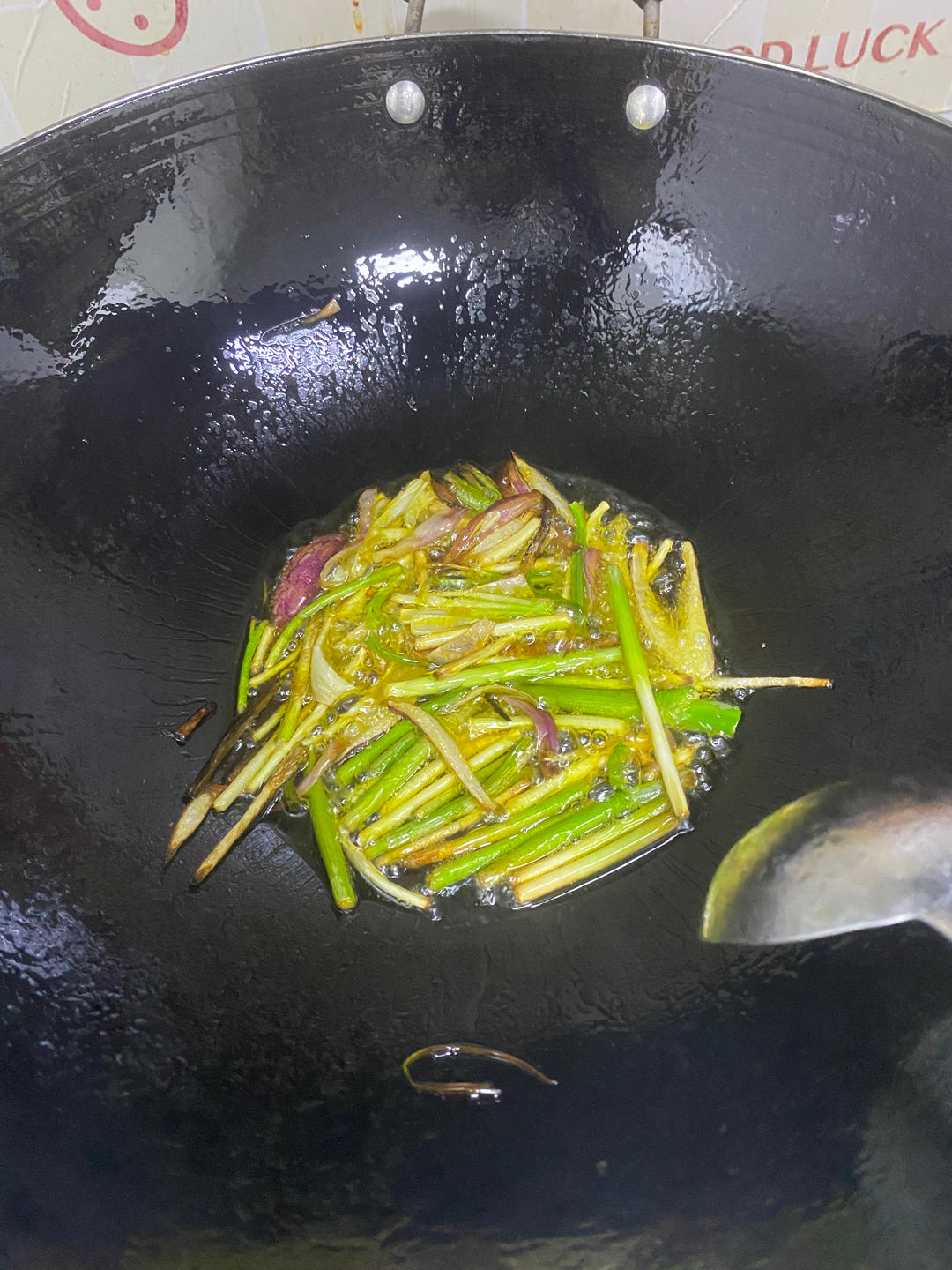 葱油青笋丝/葱油莴笋丝的做法 步骤4