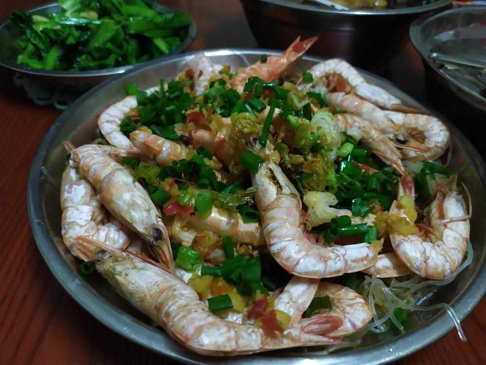 0失败的蒜茸酱粉丝蒸虾🦐🦐🦐（蒜茸酱衍生菜谱）