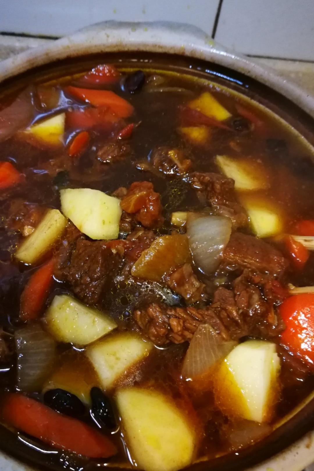 番茄土豆炖牛腩