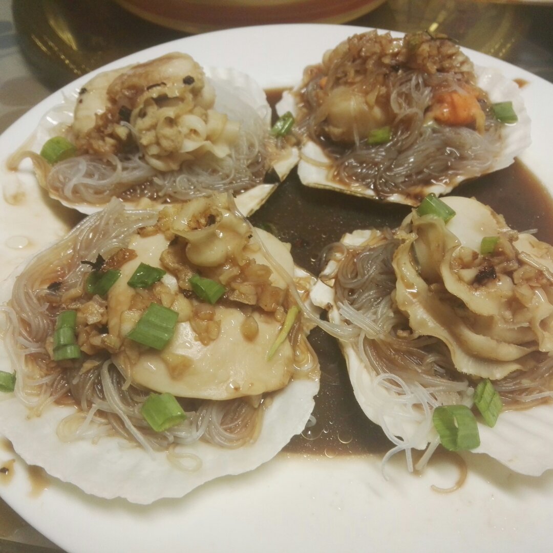 蒜蓉粉丝蒸扇贝