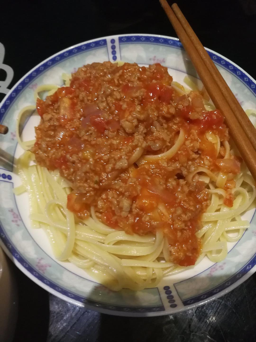 番茄肉酱意大利面