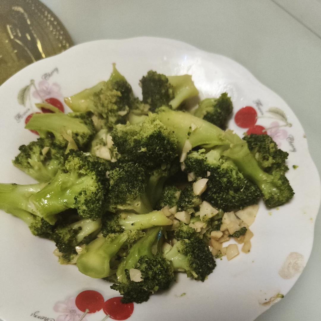 清炒西兰花