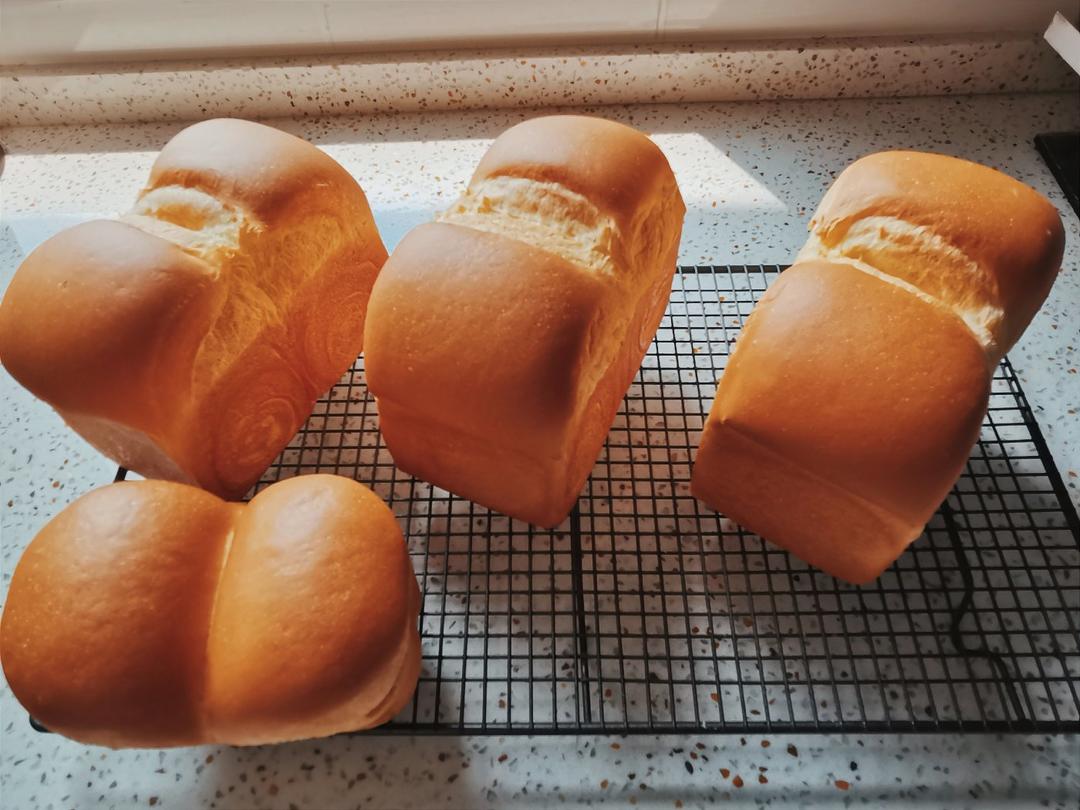 微咸味奶油吐司