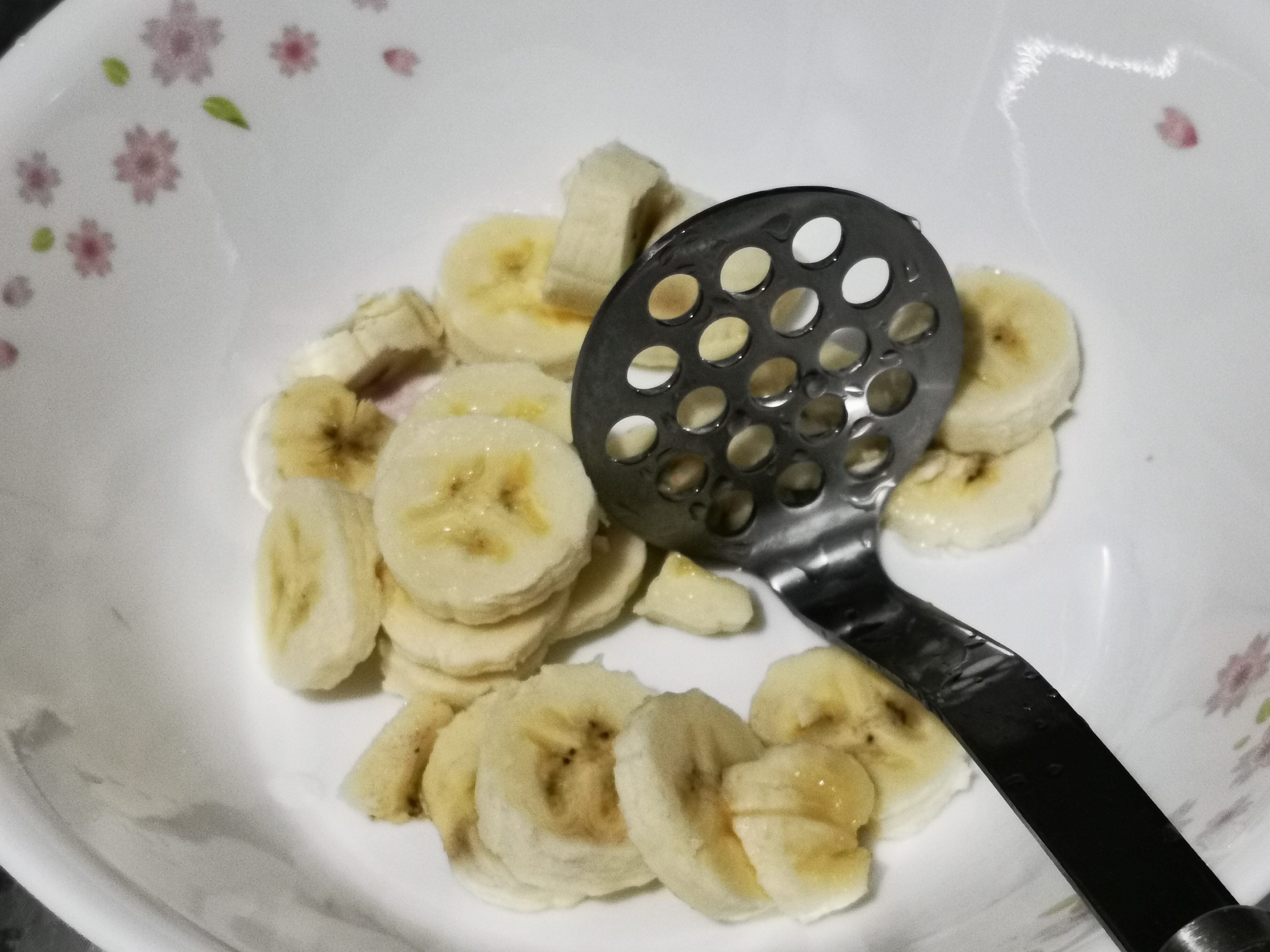 原味椰奶香蕉饼的做法 步骤1