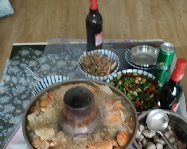 酸菜海鲜铜火锅