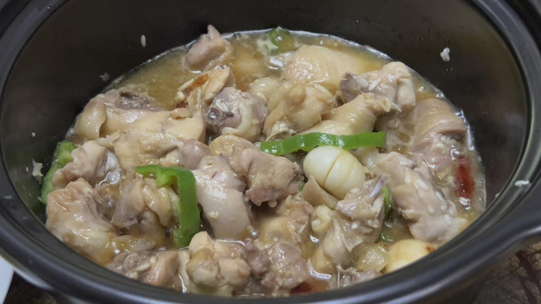 沙姜鸡煲