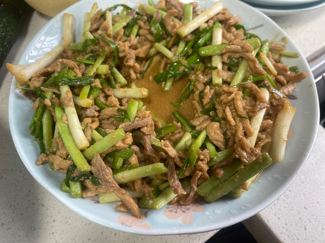 青蒜炒肉丝