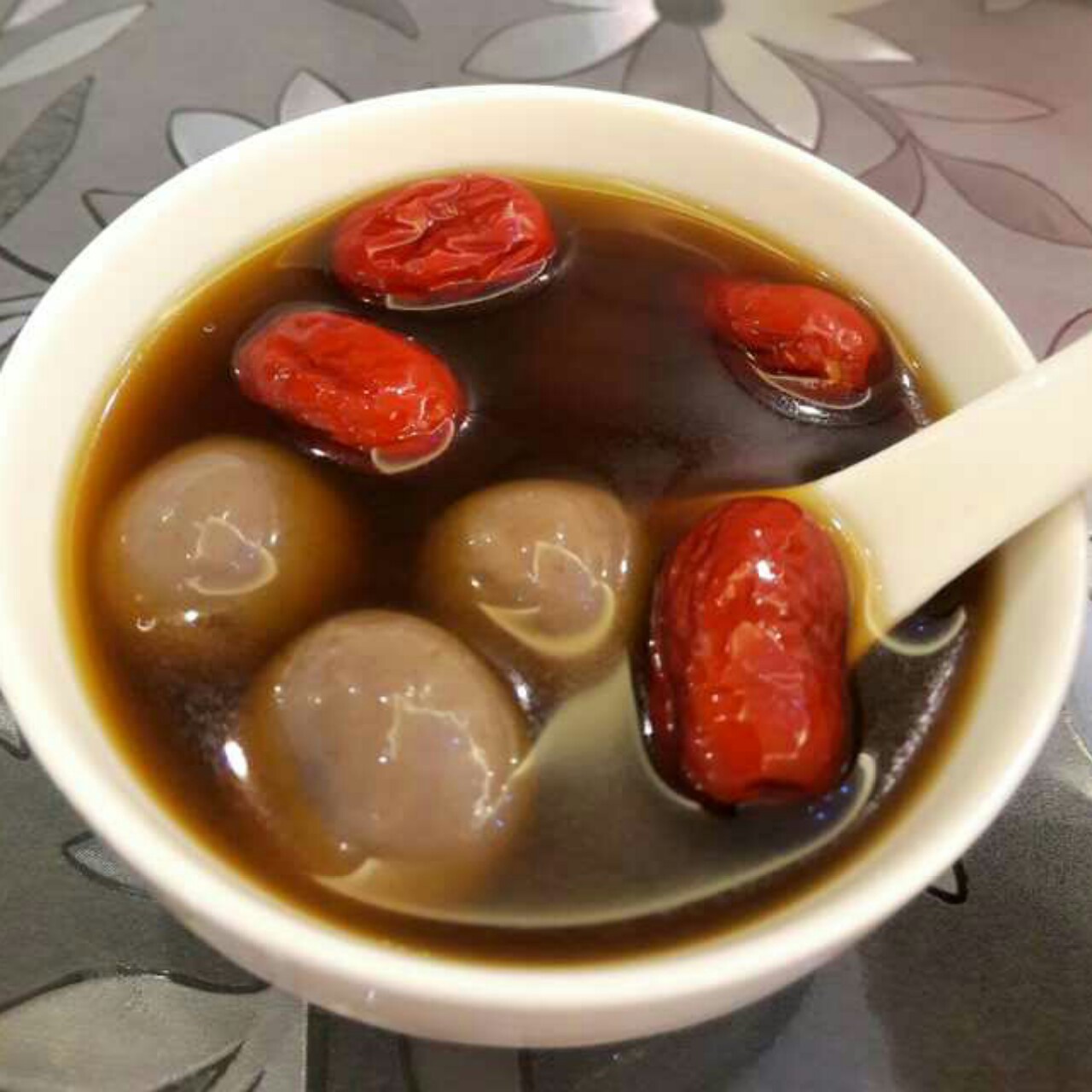 黑芝麻汤圆