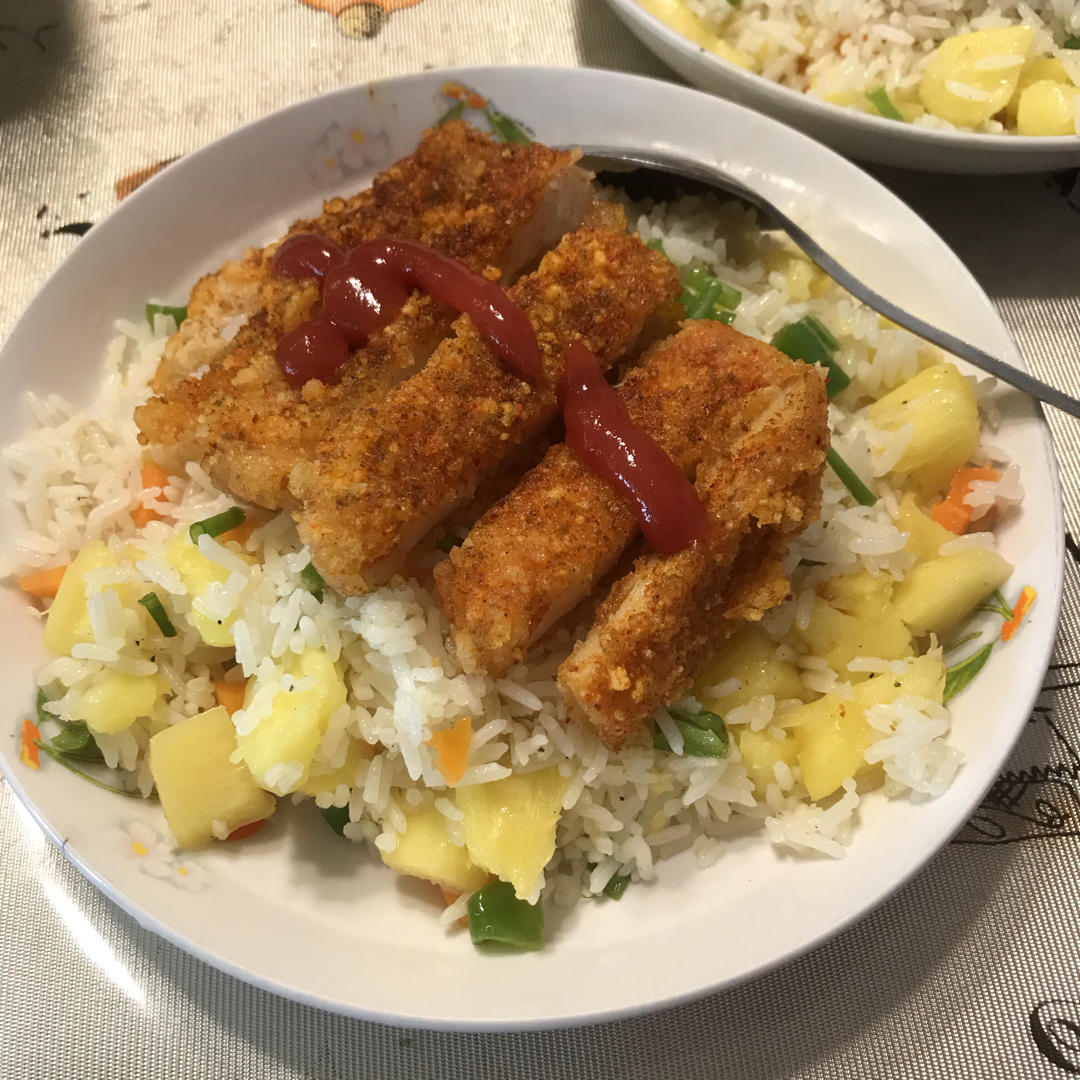 酸甜可口❗连吃三碗都不够的菠萝炒饭