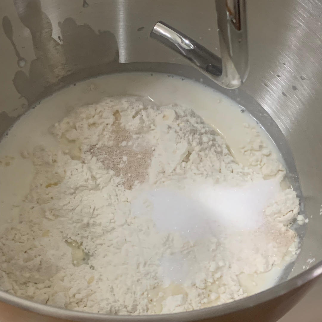 纯奶手撕吐司的做法 步骤1