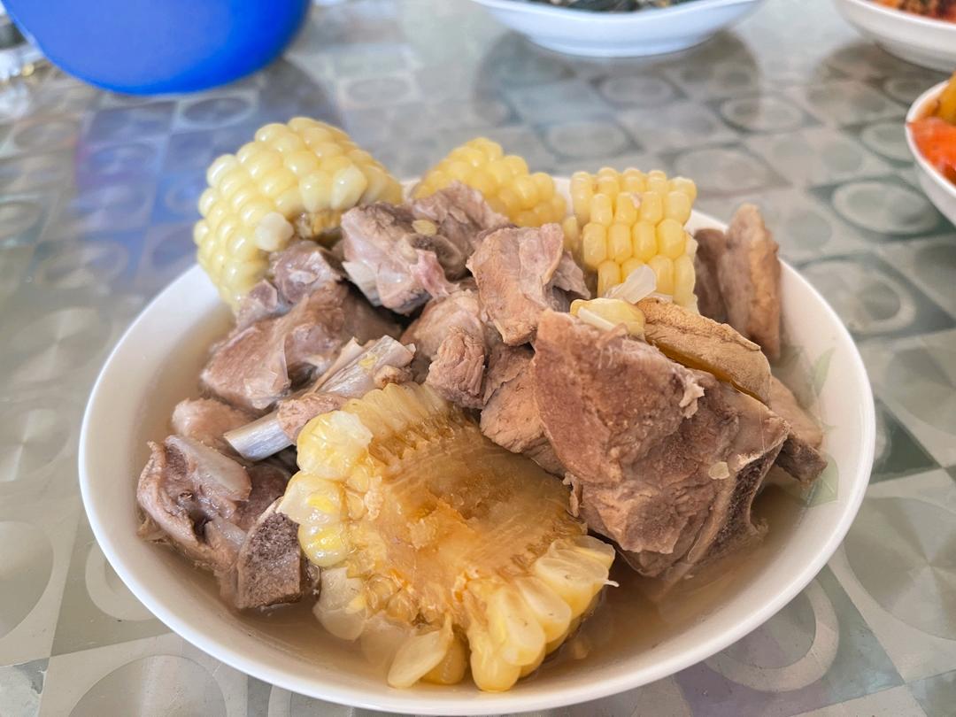 玉米排骨汤