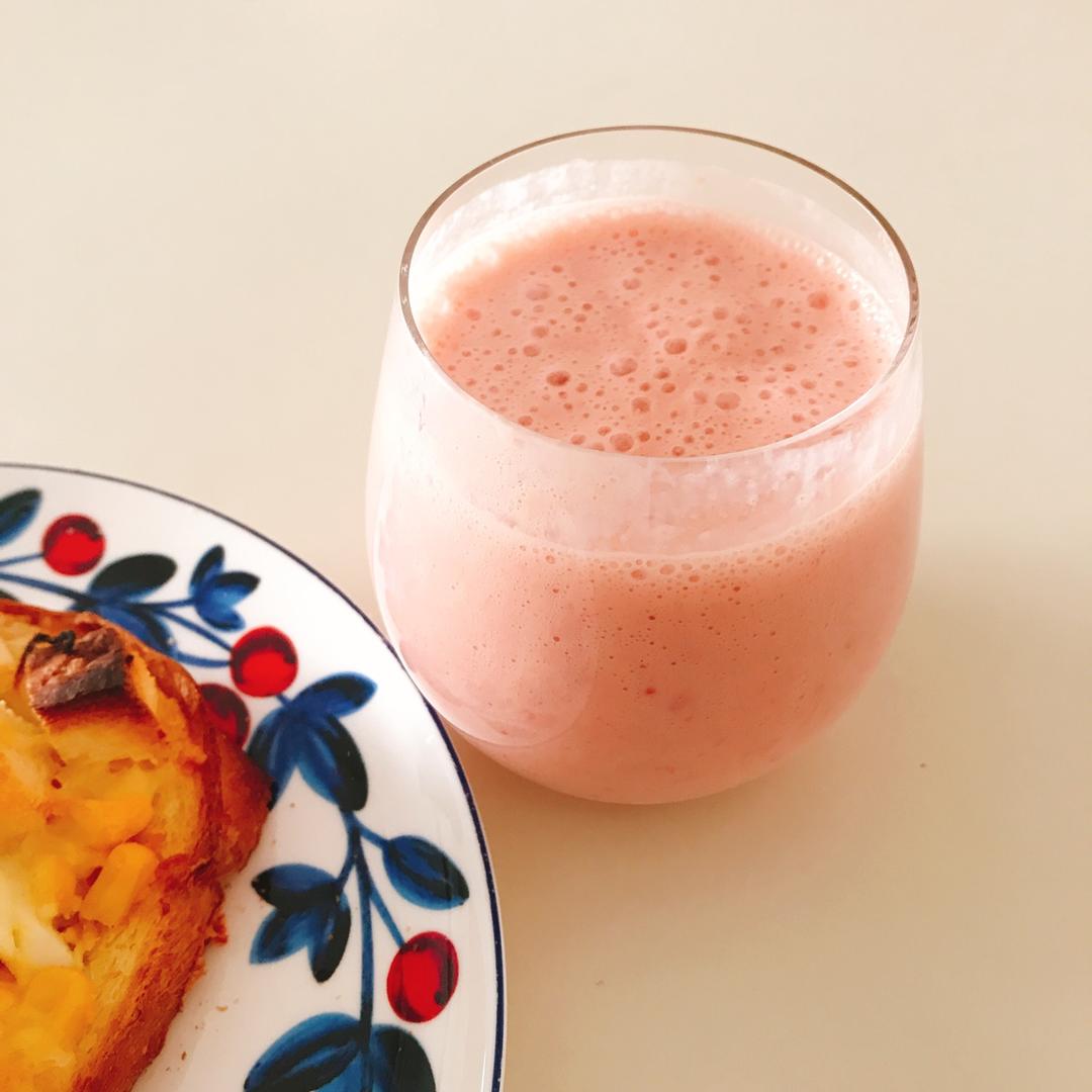 糖糖下一秒做的番茄牛奶