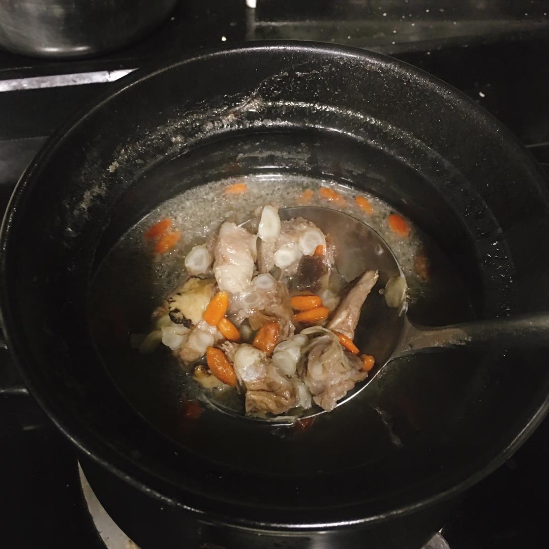 玉米猪骨汤