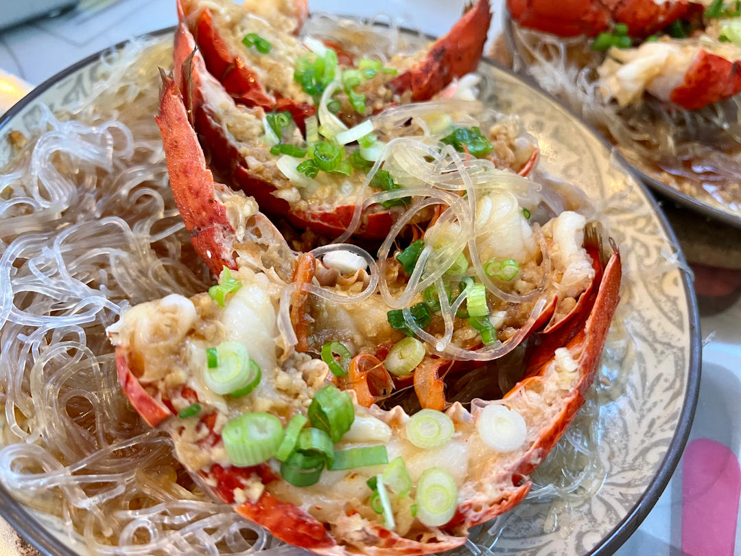 蒜蓉粉丝蒸龙虾（小青龙）