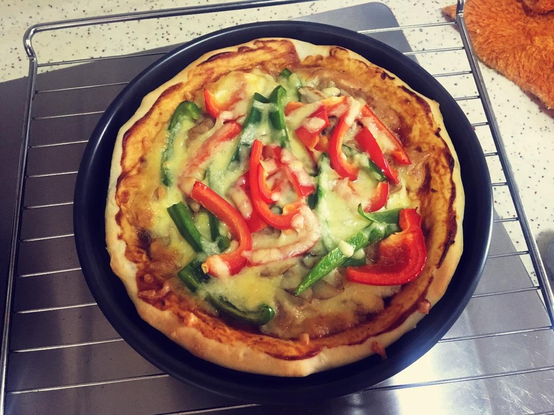 8寸纯手工什锦披萨