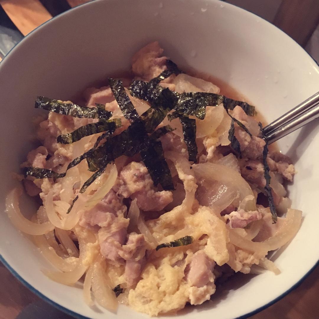 花的懒人料理之亲子盖饭（滑蛋鸡肉饭）